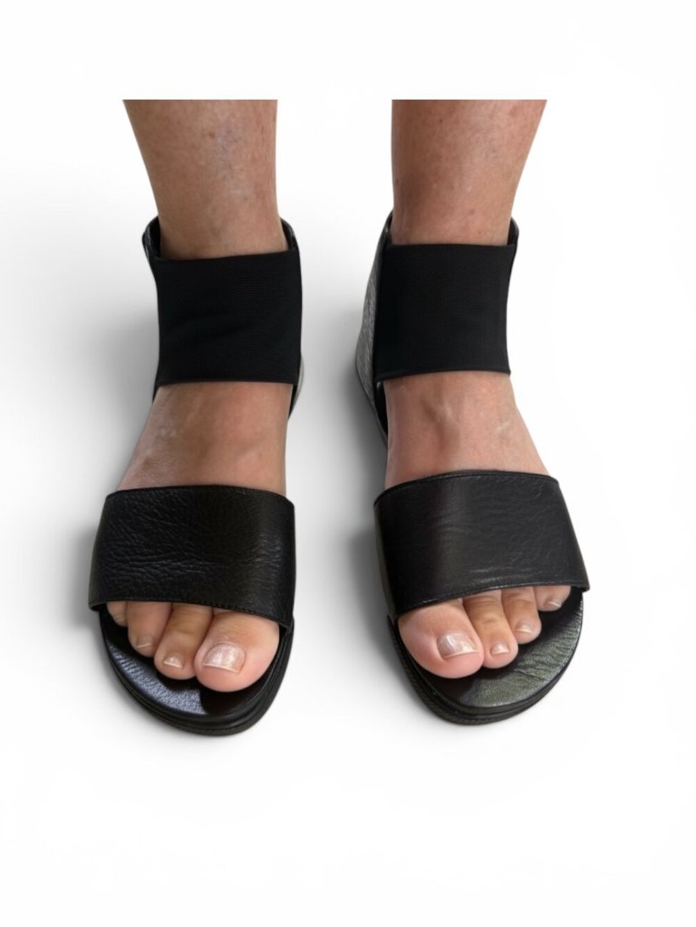 Eileen Fisher Ankle Strap Wedge Comfort Sandal Soft Black Leather 6.5